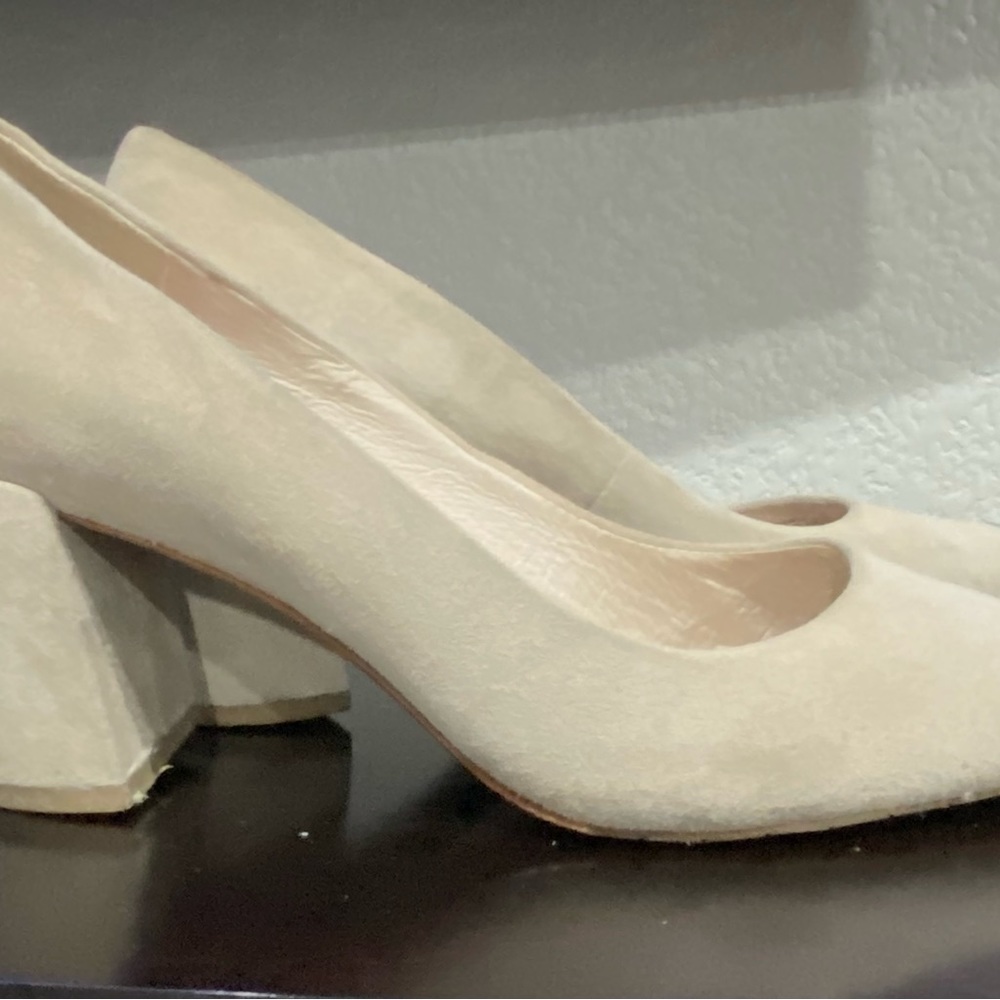 Kenneth Cole Heels - Picture 3 of 8